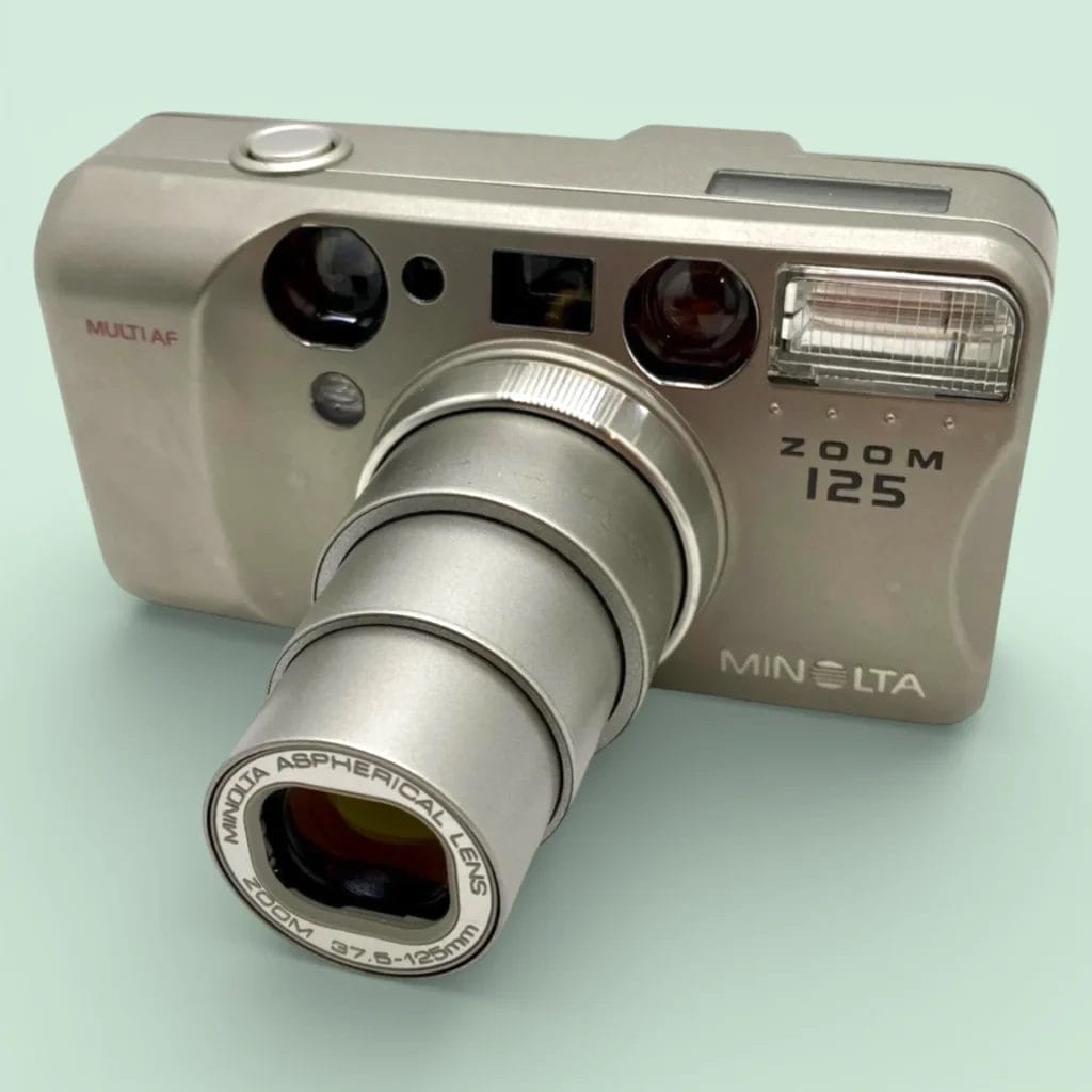Minolta Riva Zoom 125 - Analogue Revival