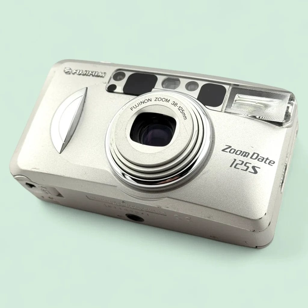 Fujifilm Zoom Date 125s - Analogue Revival