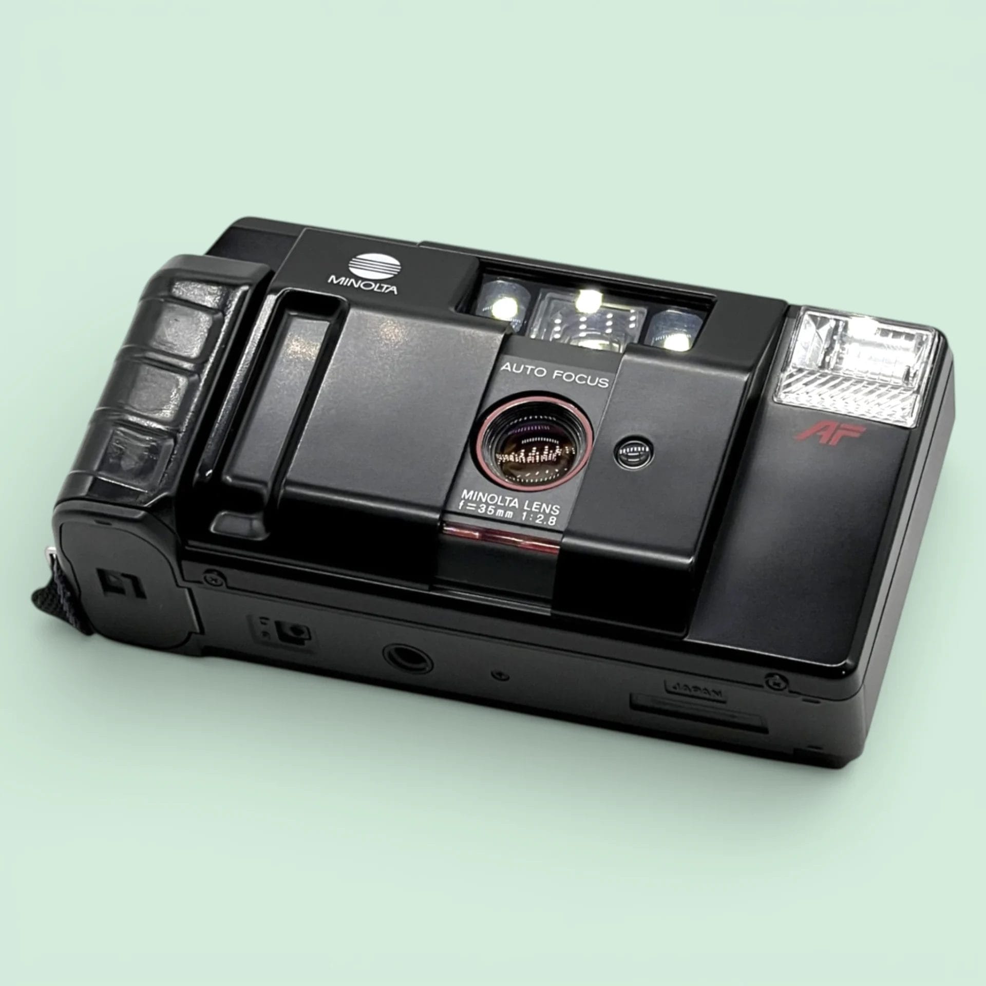 Minolta AF-Z - Analogue Revival