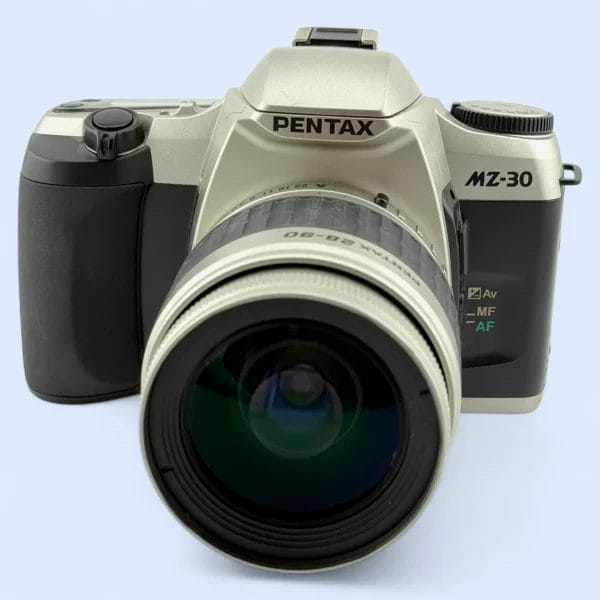 APPAREIL PHOTO REFLEX Pentax MZ-30 avec objectif Pentax 28-80 mm, bon