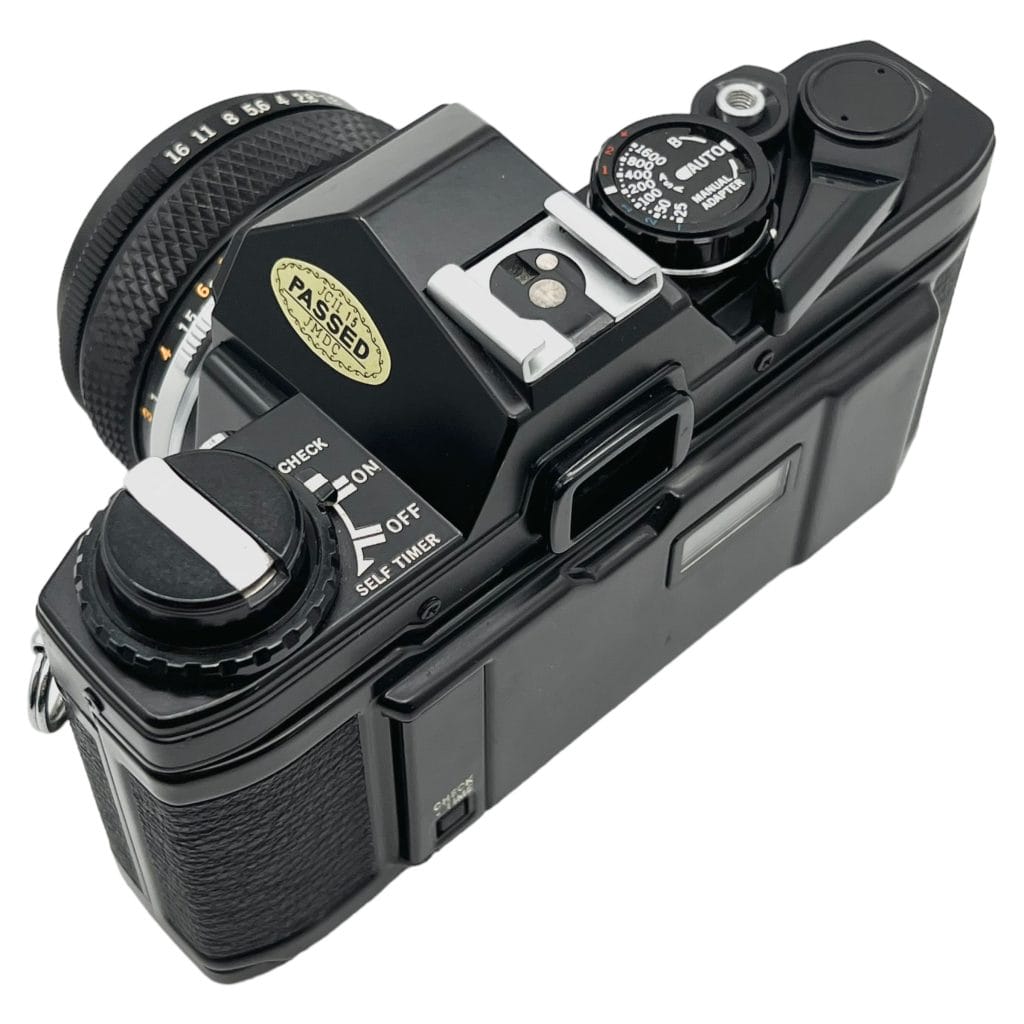 Olympus OM10 Black - Analogue Revival