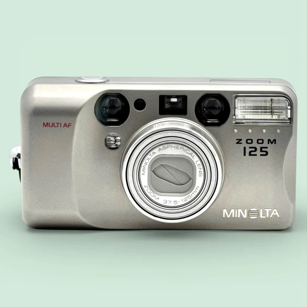 Minolta Riva Zoom 125 - Analogue Revival