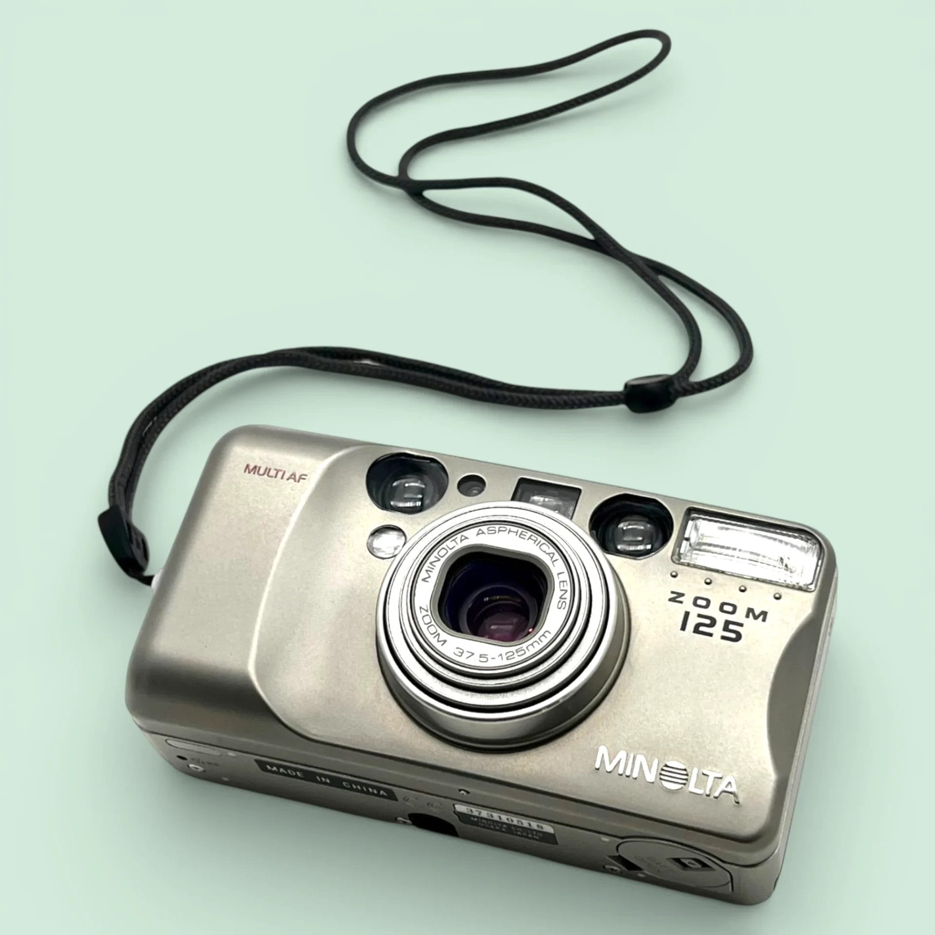 Minolta Riva Zoom 125 - Analogue Revival