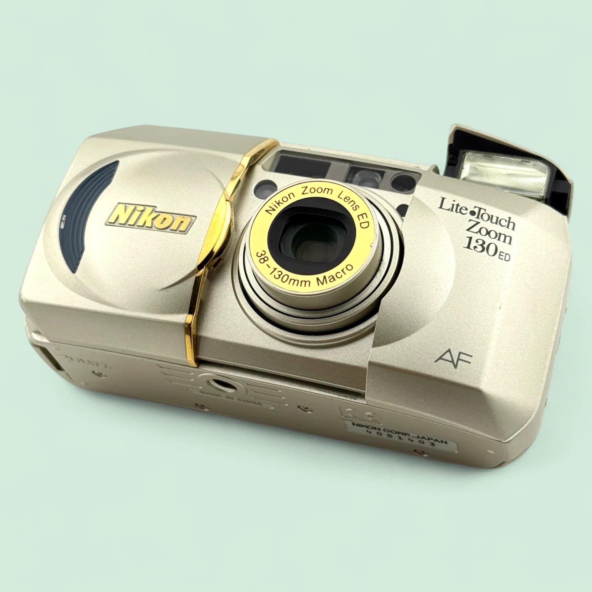 【完動品】　Nikon LiteTouch Zoom 130ED フィルムカメラ Nikon Lite-Touch Zoom 130ED (New Old Stock Box Set) – Film Supply Club