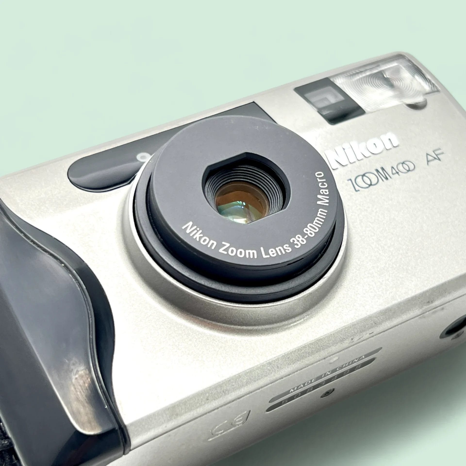 Nikon Zoom 400 AF - Analogue Revival
