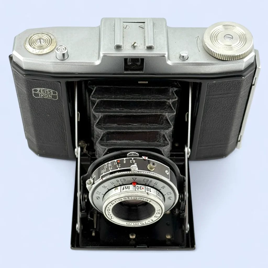 Zeiss Ikon Nettar - Analogue Revival