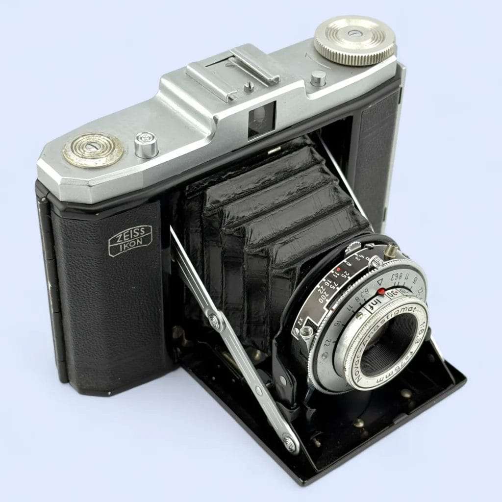 Zeiss Ikon Nettar - Analogue Revival