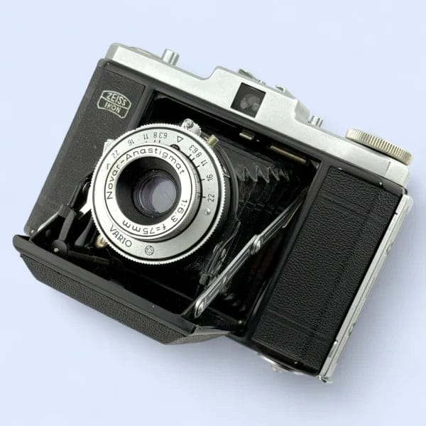 Zeiss Ikon Nettar - Analogue Revival