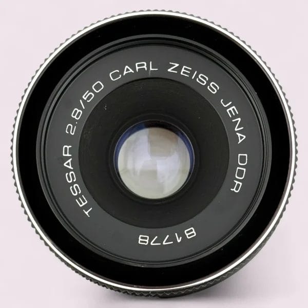 Carl Zeiss Jena DDR Tessar 50mm f/2.8 M42 Lens Black - Analogue