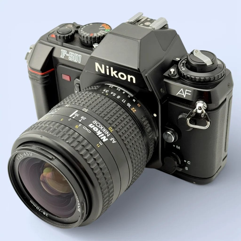 Nikon F-501 - Analogue Revival