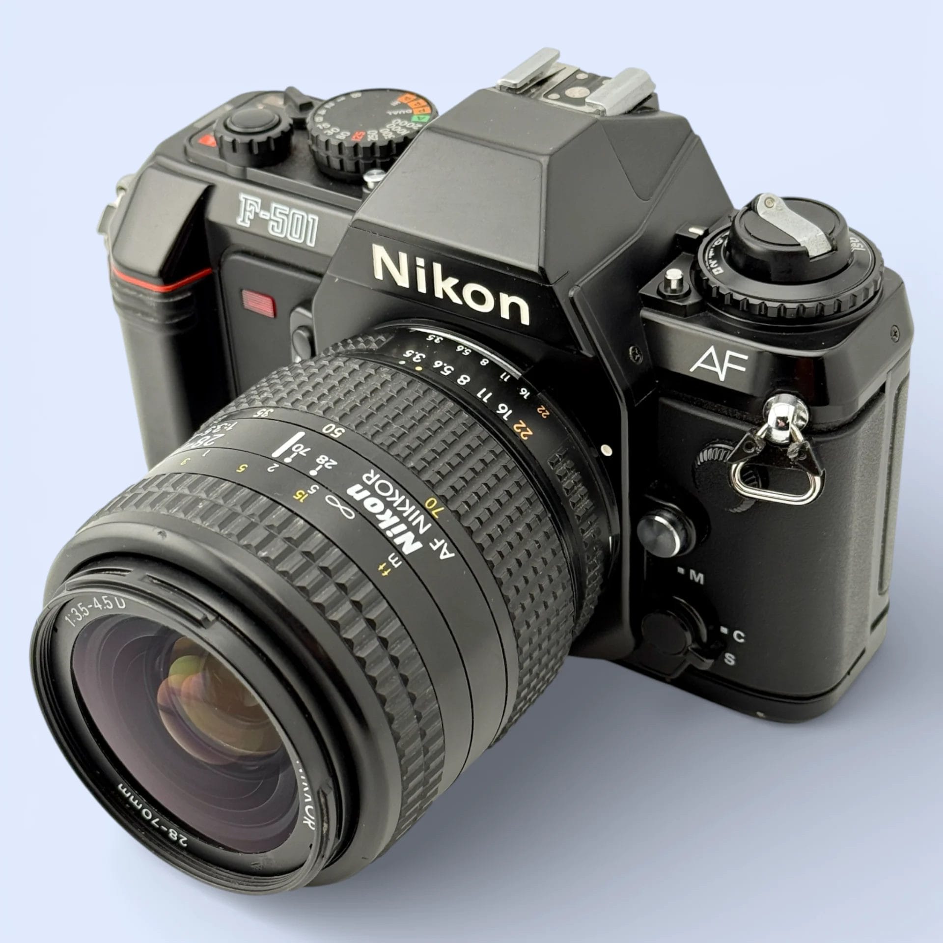Nikon F-501 一眼レフカメラ nikkor レンズ フィルム Nikon F-501 フィルム一眼レフ の使い方 | Totte Me Camera