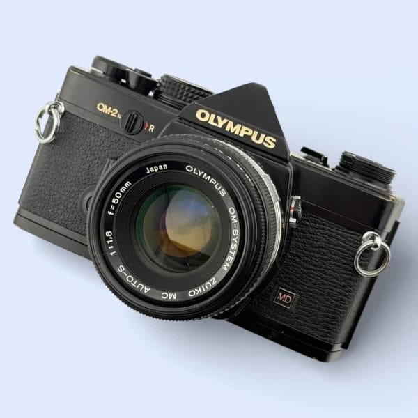 Olympus OM2n Black - Analogue Revival