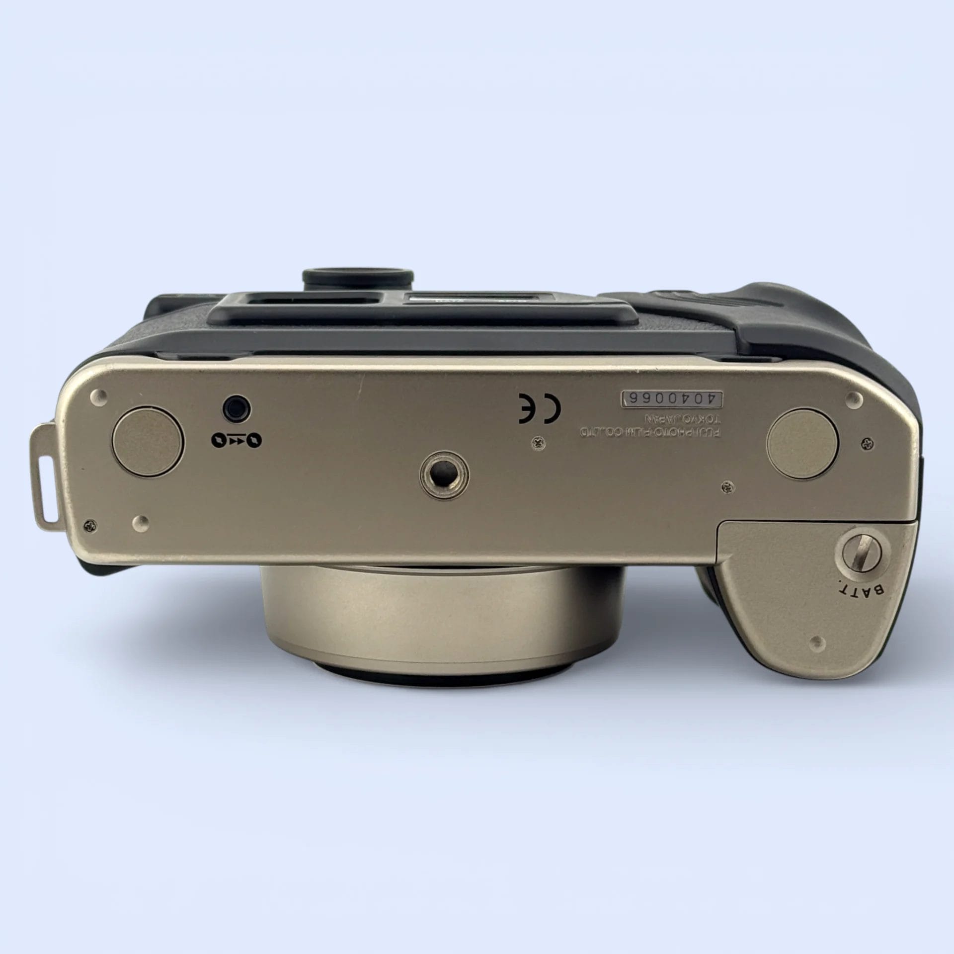 Fujifilm GA645Zi Medium Format - Analogue Revival